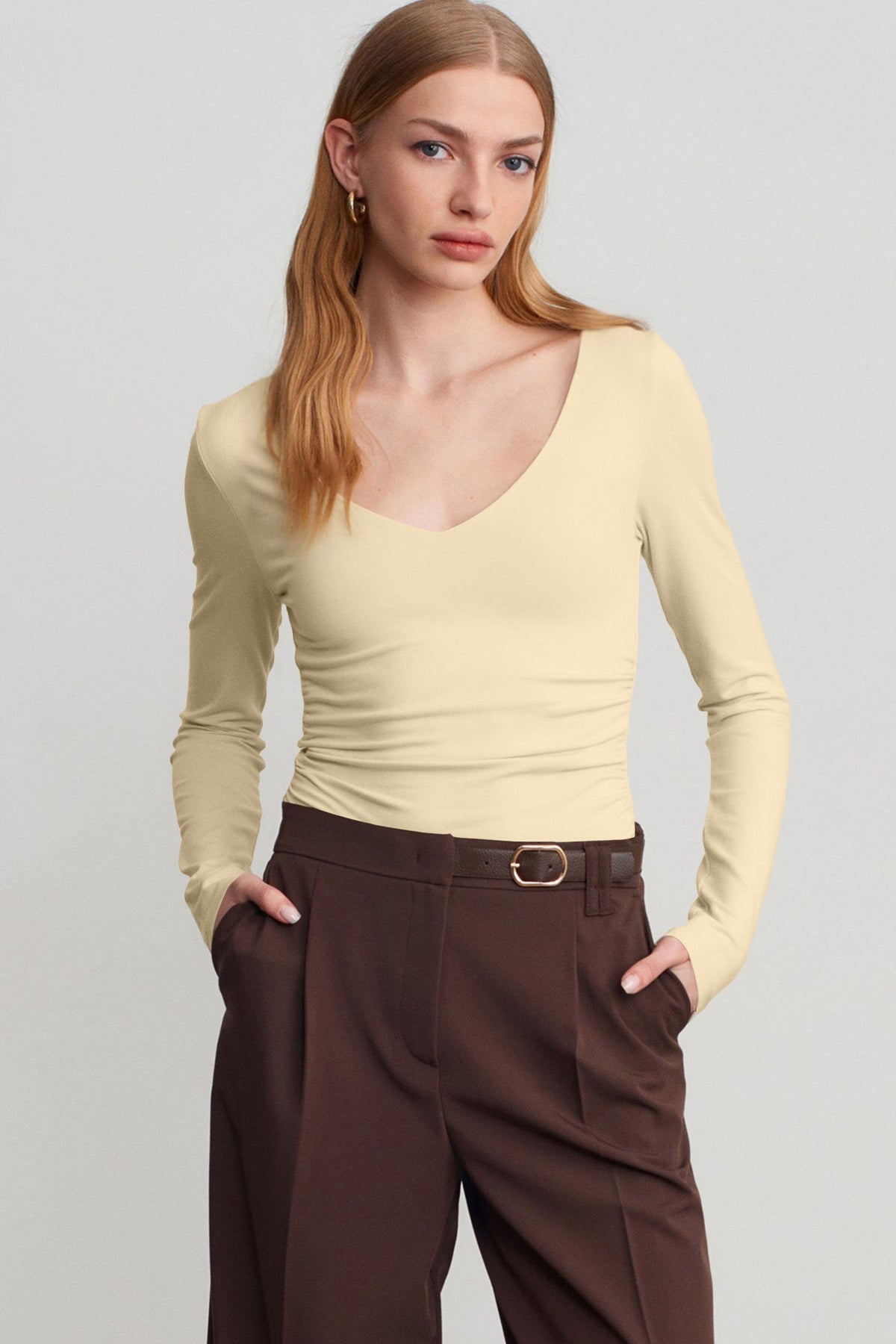 Coffee Slim Fit V Neck Long Sleeve Bra Buil-in Top