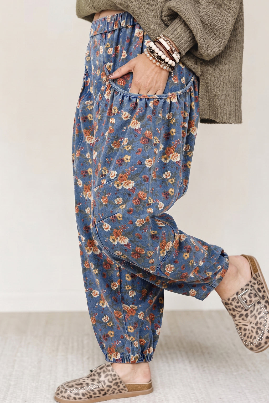 Beau Blue Retro Floral Print Elastic Waist Pocketed Barrel Jeans