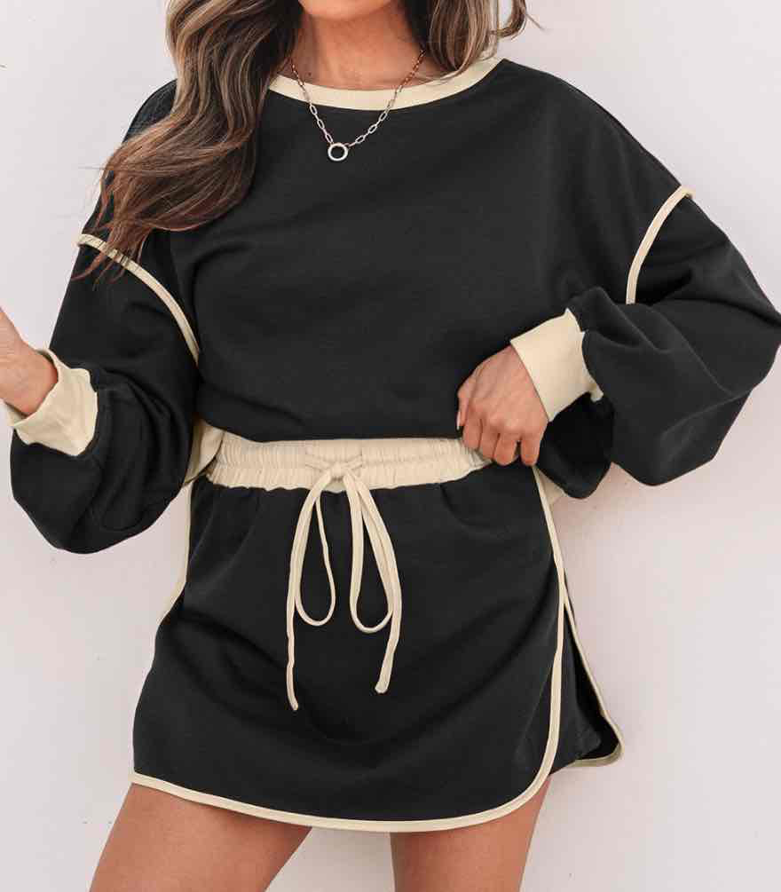 Black Color Contrast Loose Pullover and Lace-up Waist Skort Set - (coming soon)
