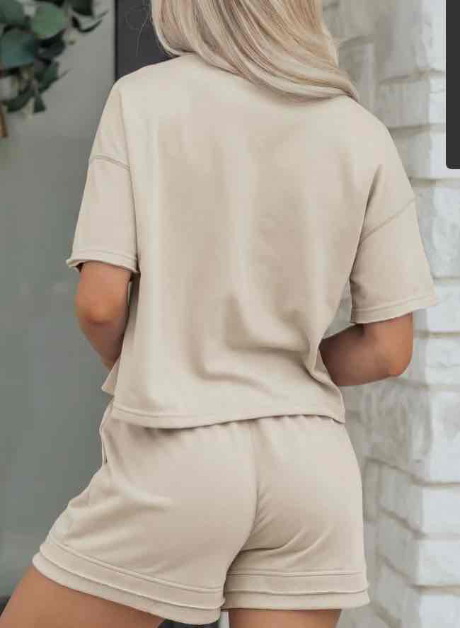 Jet Stream Solid Color Contrast Textured Patchwork Raw Edge 2pcs Short Set - (coming soon)